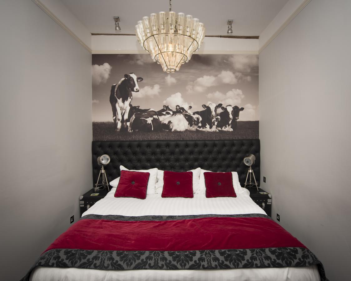 The Bull Inn มิลเดนฮอลล์ ภายนอก รูปภาพ